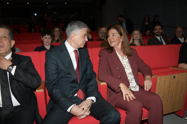 OYA ECZACIBAŞI, ALPER ŞENGÜL