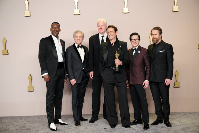 ROBERT DOWNEY, MAHERSHALAH ALİ, CHRISTOPH WALTZ, TIM ROBBINS, KE HUY QUAN, SAM ROCKWELL -  