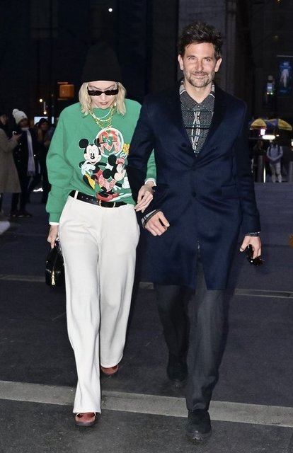GIGI HADID, BRADLEY COOPER