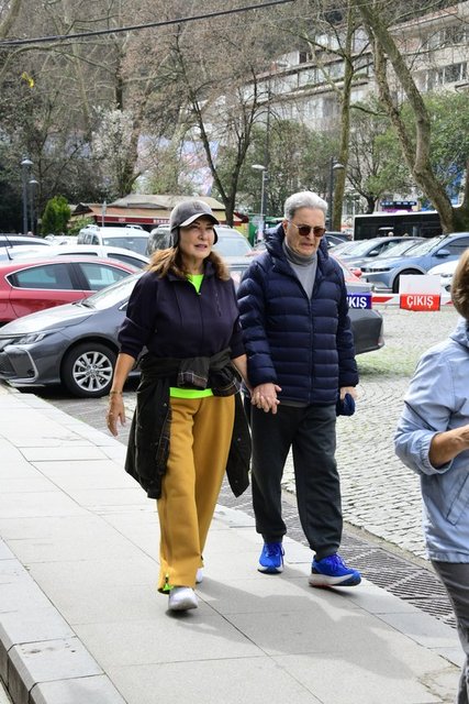 HÜSNÜ VE ASUMAN GÜRELİ ÇİFTİ BİRLİKTE SPOR YAPTILAR