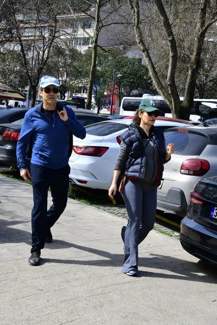 VEDAT ALATON VE SEDA SÖĞÜTLÜ HAFTA SONUNU CADDEDE DEĞERLENDİRDİ.