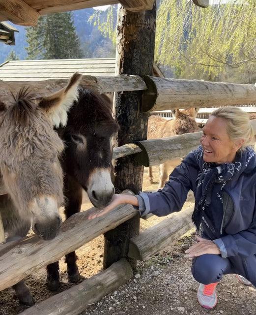 BETTİNA MACHLER İTALYA'DA TATİL YAPTI