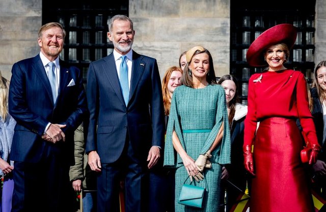 İSPANYA KRALİÇESİ LETIZIA EŞİ KRAL FELIPE, HOLLANDA KRALİÇESİ MAXIMA VE EŞİ KRAL WILLEM ALEXANDER