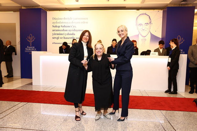 SEVİL, DİLEK SABANCI, MELİSA TAPAN