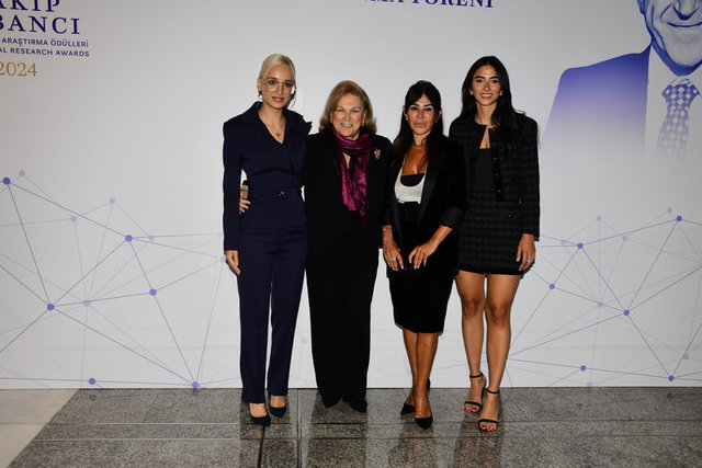 MELİSA TAPAN, GÜLER SABANCI, SUZAN SABANCI, CEYDA DİNÇER
