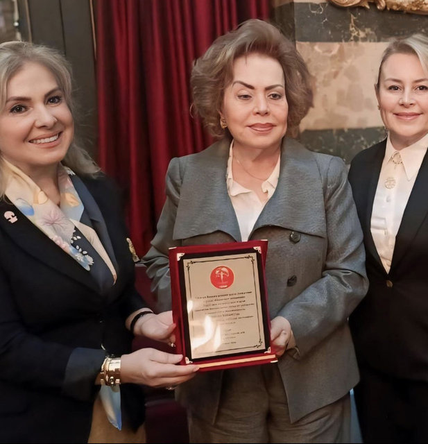 ÖZCAN SABANCI TÜRK DÜNYA İŞ KADINLARI PLATFORMU'NUN DÜZENLEDİĞİ ETKİNLİKTE KONUŞMACI OLDU.