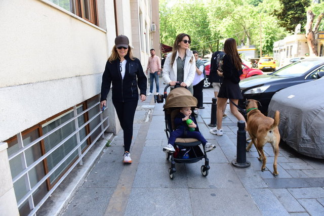 BANU ÇARMIKL,  NAZLI ÇARMIKLI GEZER