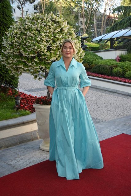 İPEK TOPLUSOY KONUKLAR ARASINDAYDI.