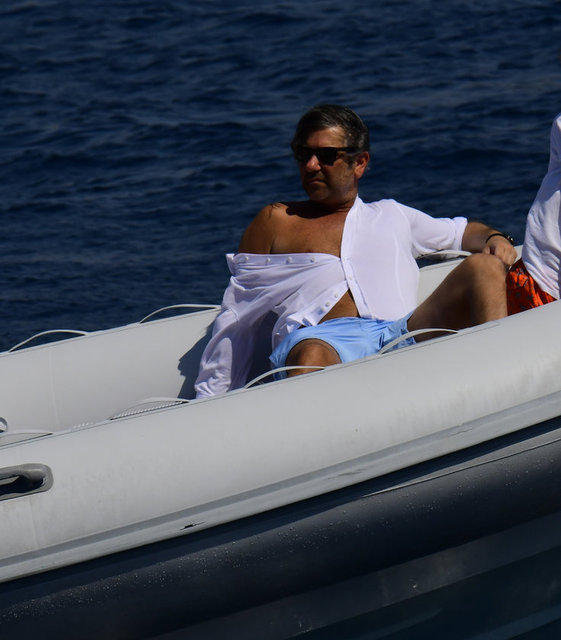 BODRUM'DA TATİL YAPAN İŞ İNSANI İZZET ANTEBİ'NİN KEYFİ YERİNDEYDİ