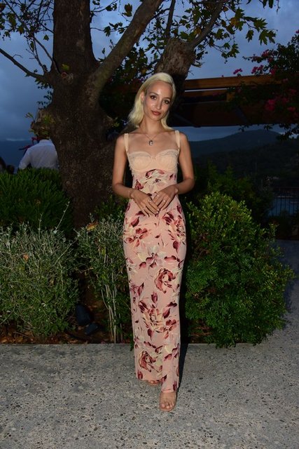 MELİSA TAPAN