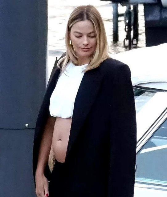 MARGOT ROBBIE