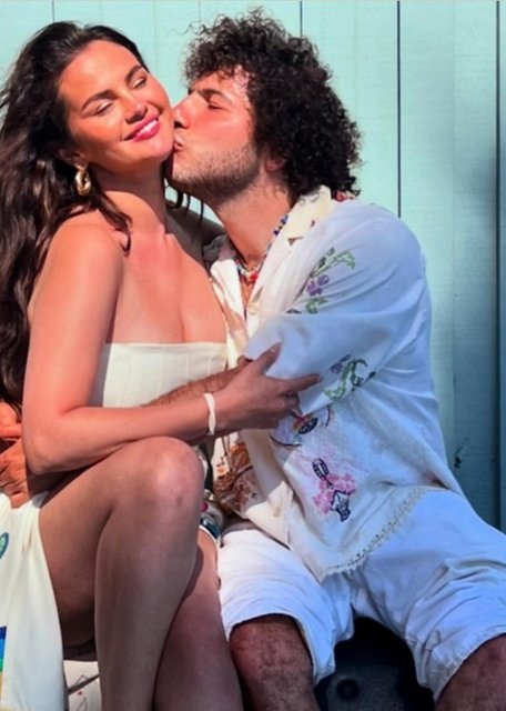BENNY BLANCO, SELENA GOMEZ