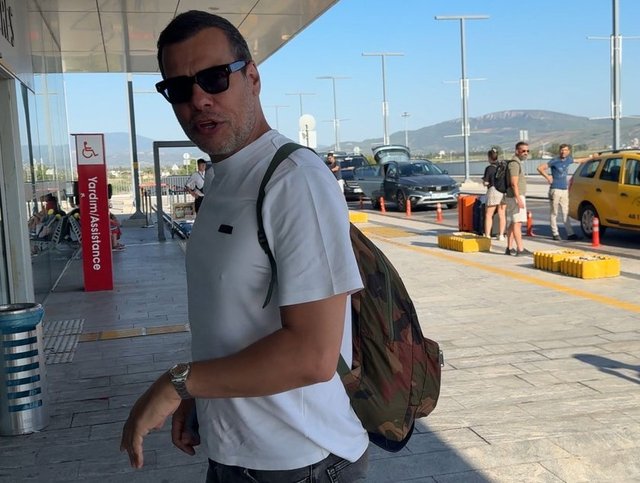 FRANSIZ OYUNCU LAURENT LAFITTE BODRUM'DA OBJEKTİFLERE YANSIDI.