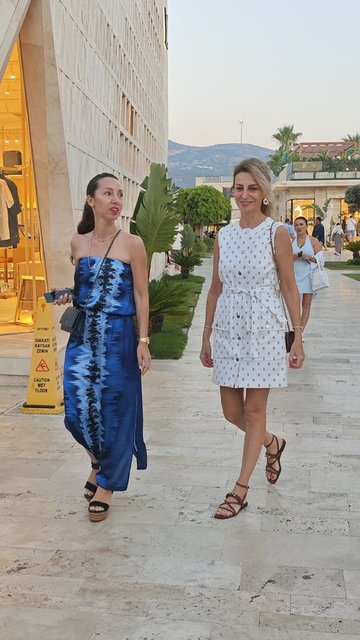 BANU AKSOY, BEYZA UYANOĞLU