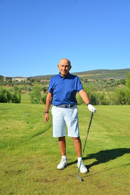 NİHAT ÖZDEMİR