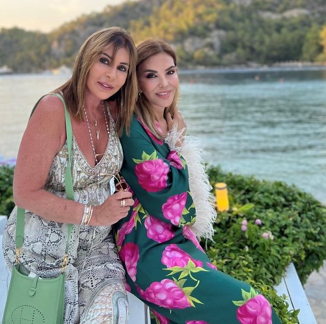 FERYAL GÜLMAN, DALİA GARİH