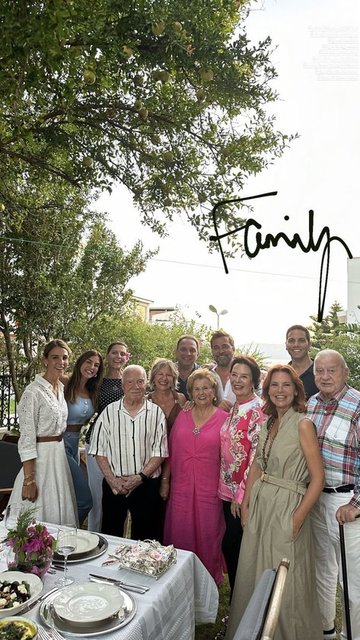 NESLİŞAH-ENGİN ALTAN DÜZYATAN, ASLIŞAH-KAAN DEMİRAĞ, SELİM SOYDAN-HÜLYA KOÇYİĞİT, ENDER-GÜLŞAH ALKOÇLAR