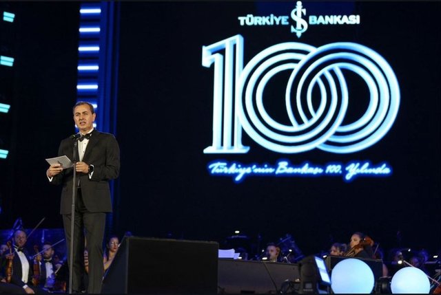AÇILIŞ KONUŞMASINI İŞ BANKASI GENEL MÜDÜRÜ HAKAN ARAN YAPTI
