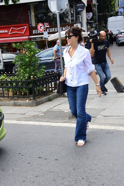ESRA CİVELEK