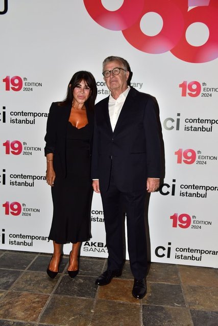 AKBANK YÖNETİM KURULU BAŞKANI SUZAN SABANCI, CONTEMPORARY İSTANBUL YÖNETİM KURULU BAŞKANI ALİ GÜRELİ İLE BİRLİKTE ÖZEL GECEYE EV SAHİPLİĞİ YAPTILAR.