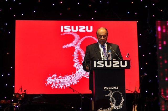 TUNCAY ÖZİLHAN