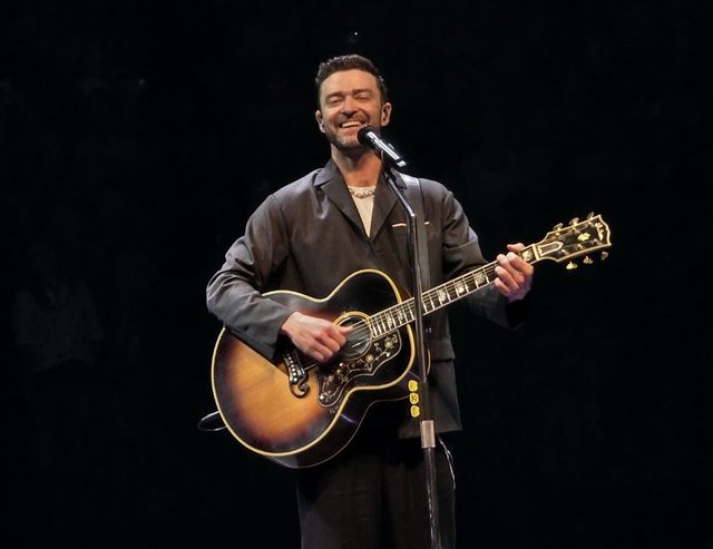 JUSTIN TIMBERLAKE
