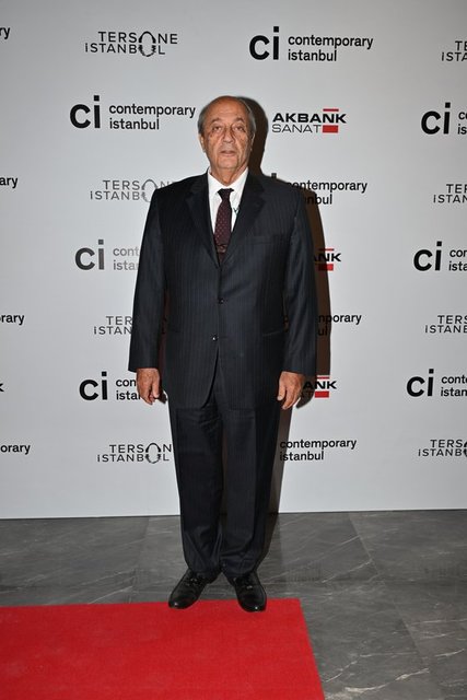 TUNCAY ÖZİLHAN