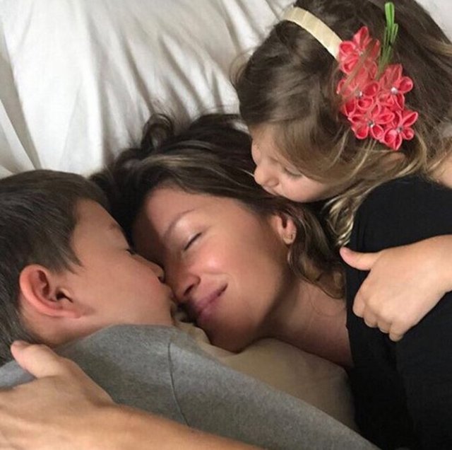 GISELE BÜNDCHEN