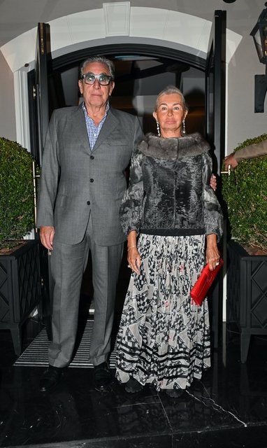 ENDER MERMERCİ DAVETE ERKEK ARKADAŞI HERMAN VON ALKAMADEİLE BİRLİKTE KATILDI.