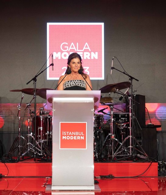 OYA ECZACIBAŞI