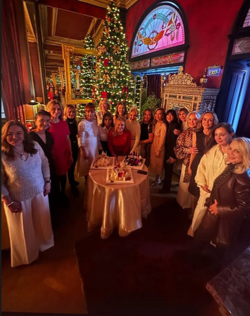 BERRİN YOLERİ, DEMET SABANCI ÇETİNDOĞAN VE MERİH TURAN BİRLİKTE DOĞUM GÜNÜ PASTALARINI KESTİLER
