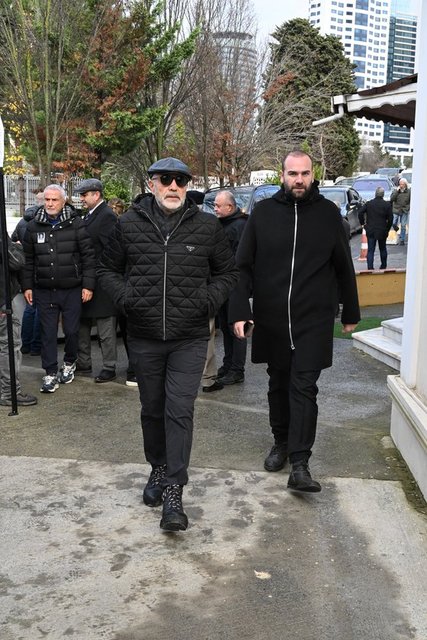 İŞ İNSANLARI CİHAN VE ATASAY KAMER ÇOK SEVDİKLERİ ÖZLEM CANKURTARAN'I SON YOLCULUĞUNA UĞURLADILAR.