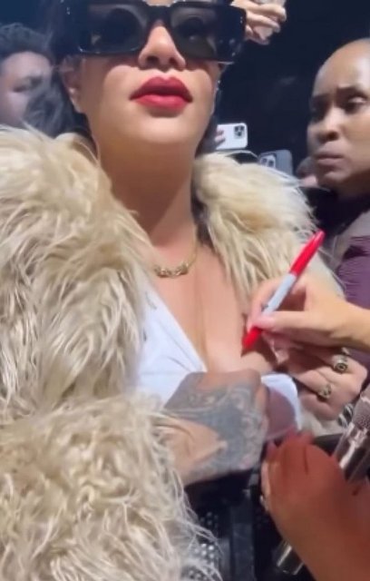 RIHANNA, MARIA CAREY