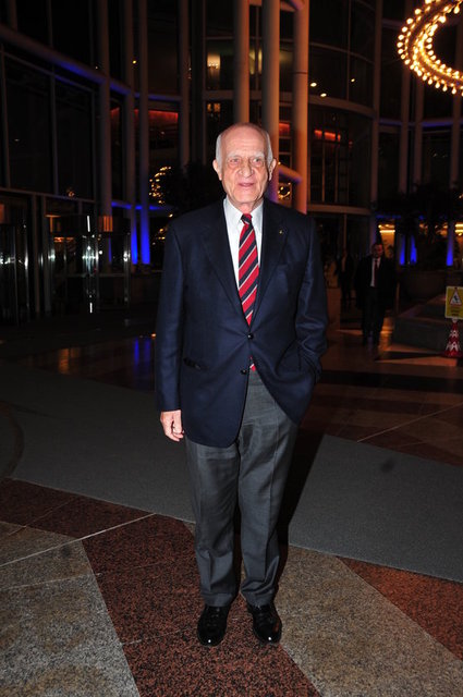 İNAN KIRAÇ