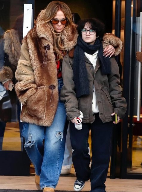JENNIFER LOPEZ, EMME