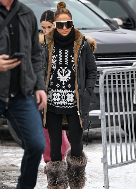 JENNIFER LOPEZ