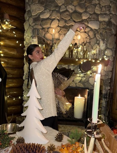 NAZLI KAYAASLAN VE CEM HAKKO BOLU'DAKİ ÇİFTLİKTE YENİ YILI KUTLADI. 