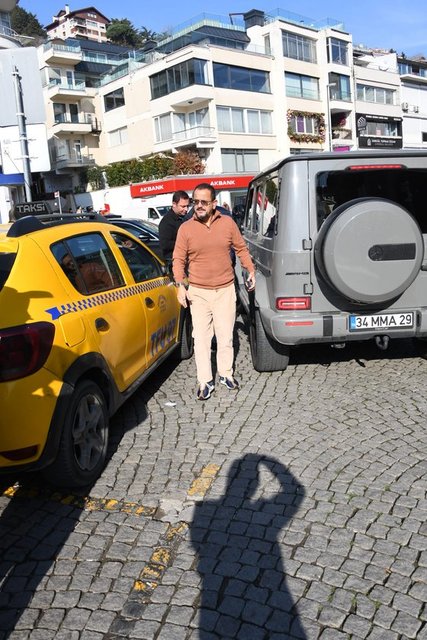 ALİ SABANCI HAFTA SONU BEBEK'TE ARKADAŞLARIYLA BİR ARAYA GELDİ.