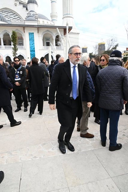 ÖZCAN TAHİNCİOĞLU
