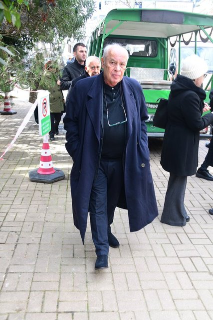 CEFİ KAMHİ