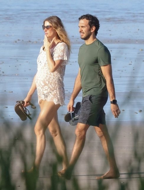 GISELE BUNDCHEN