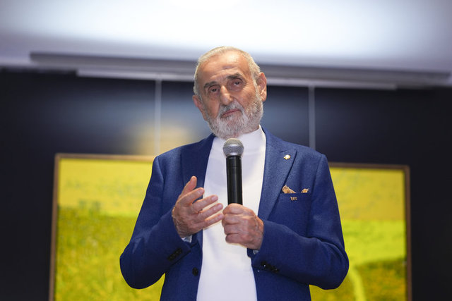 SANATÇI DEVRİM ERBİL, ESERLERİNİN OLUŞMA SÜRECİNİ ANLATTI.