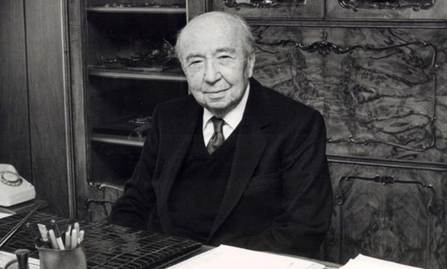 VEHBİ KOÇ