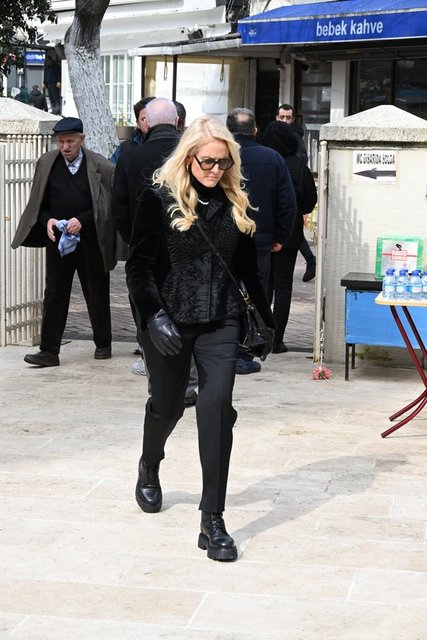 AYLİN SARUHAN