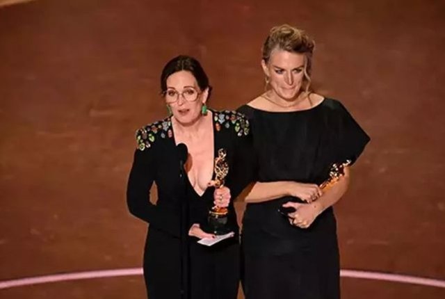 MOLLY O'BRIEN, LISA REMINGTON