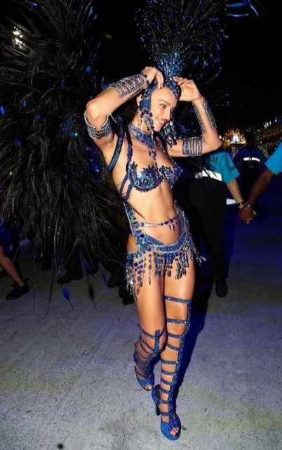 IRINA SHAYK