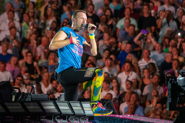 CHRIS MARTIN