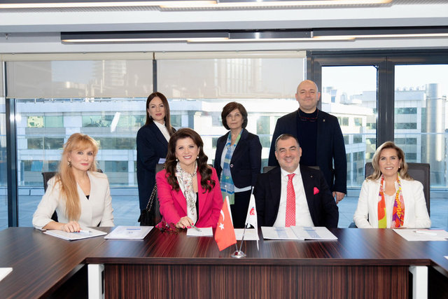 BERRİN ZORLU, AYŞEGÜL ALTINBAŞ VE DİĞER DEĞERLİ ÜYELERLE KURULAN HERDEM ÇARE DERNEĞİ, NADİR GÖRÜLEN HASTALIKLARLA MÜCADELE İÇİN KURULDU