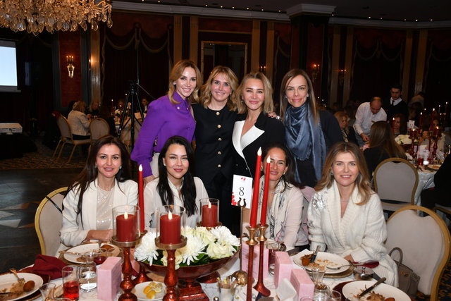 MELİS KAPTANOĞLU, ESER BAYRAKTAR, ASLI GÜMÜŞEL, MÜGE DEMİR, MEHTAP FERAH, HANDE YILMAZ, BURCU CESUR, EDA KOSİF