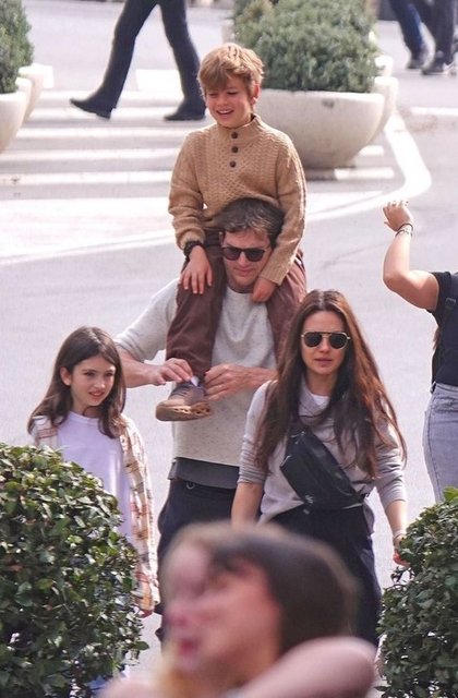 MILA KUNIS-ASHTON KUTCHER